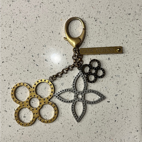 Authentic Louis Vuitton Bijoux Tapage Key Chain & Bag Charm - Picture 8 of 11